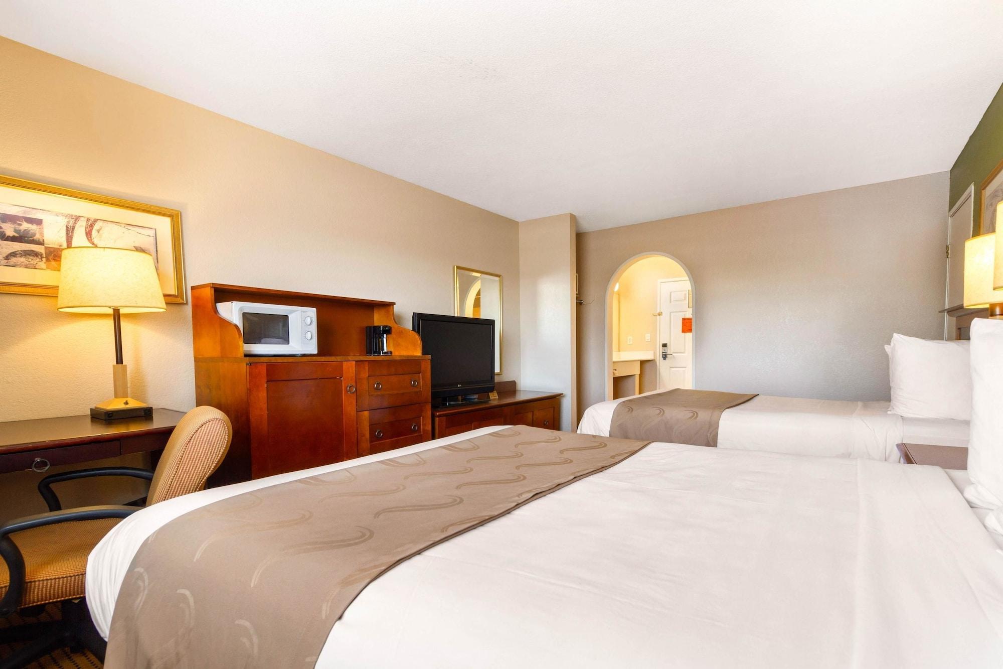 Rodeway Inn Auburn Exteriér fotografie