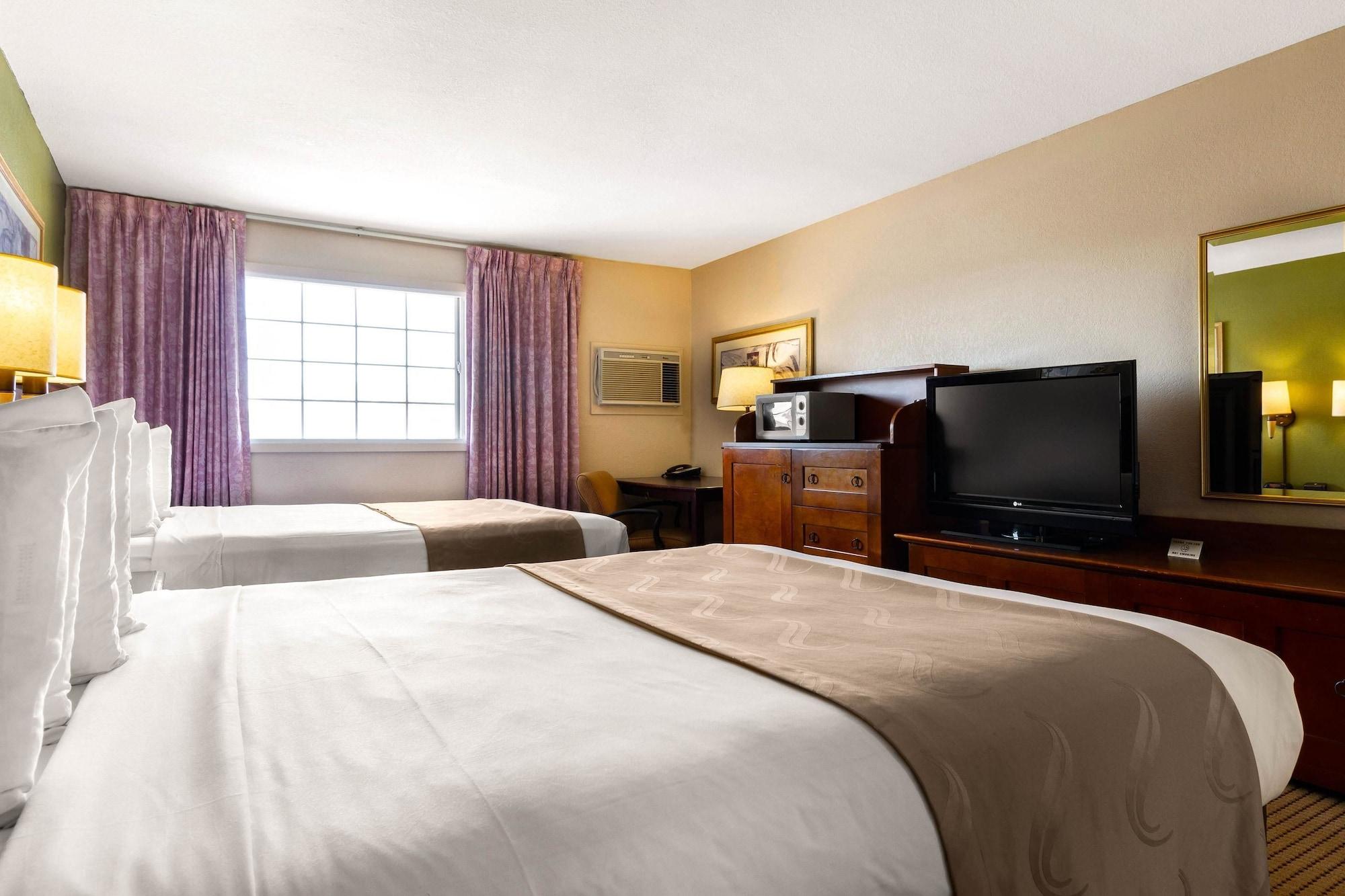Rodeway Inn Auburn Exteriér fotografie