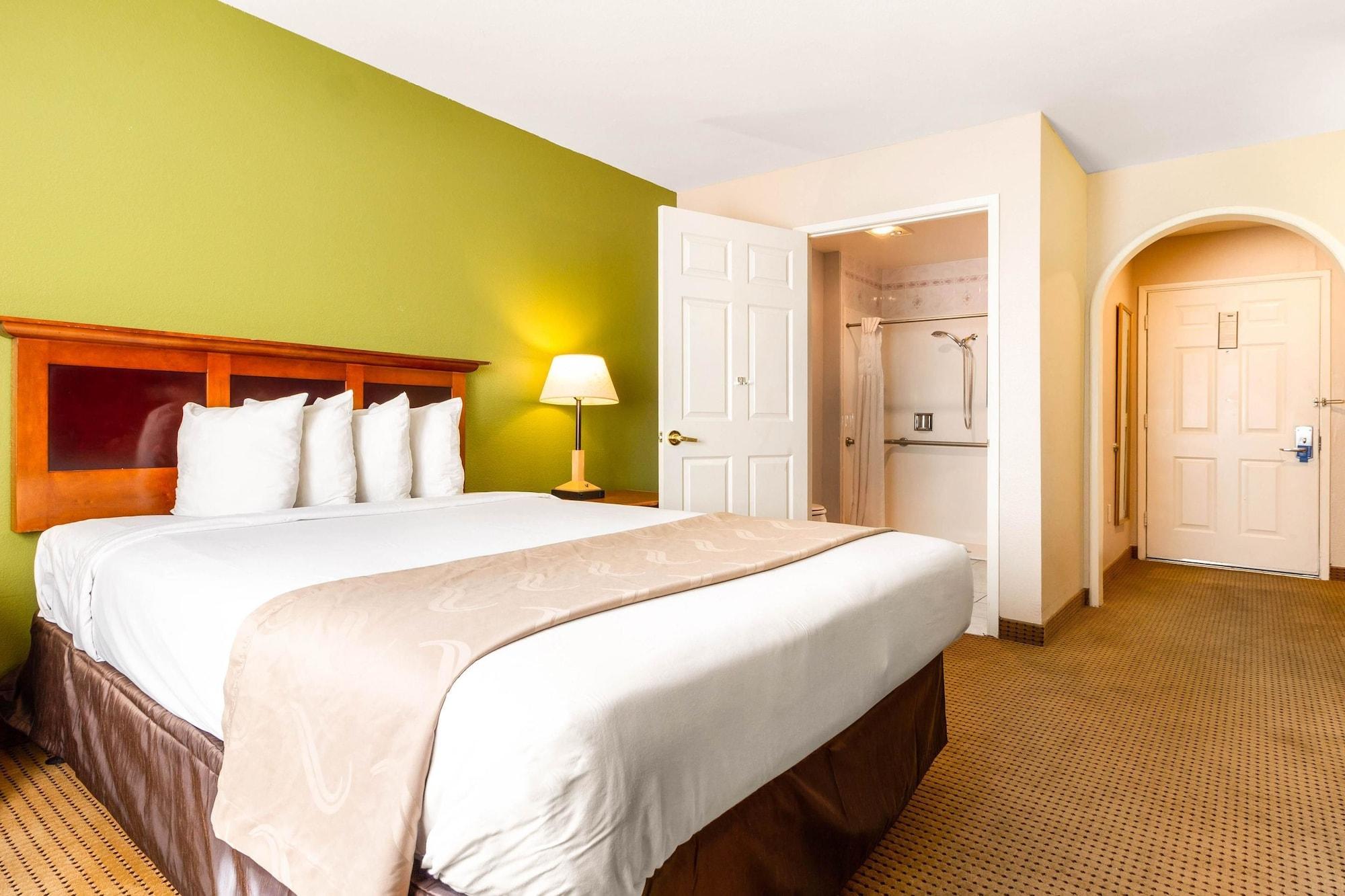 Rodeway Inn Auburn Exteriér fotografie
