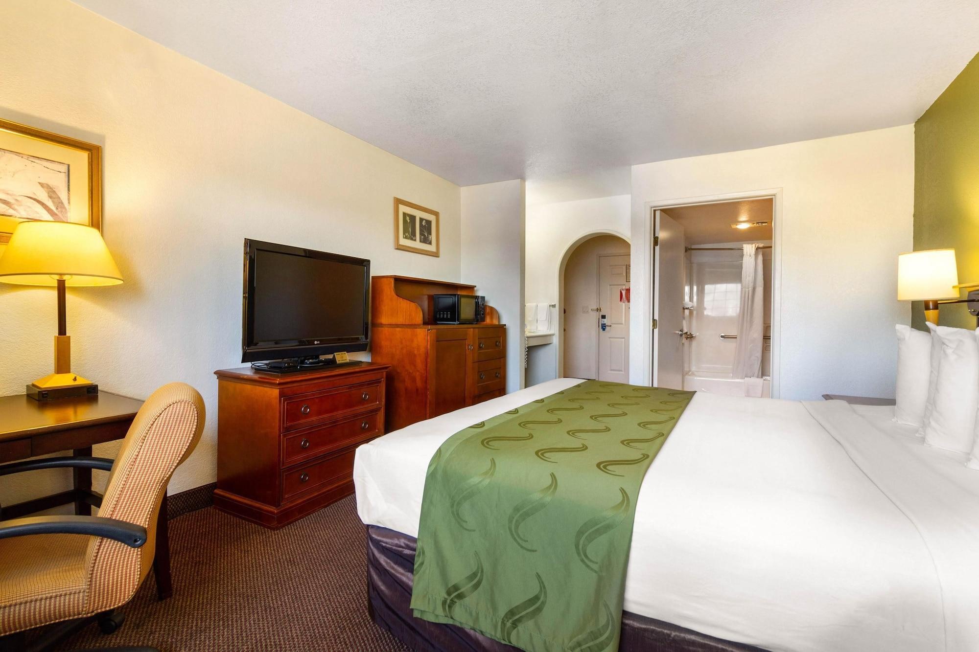 Rodeway Inn Auburn Exteriér fotografie