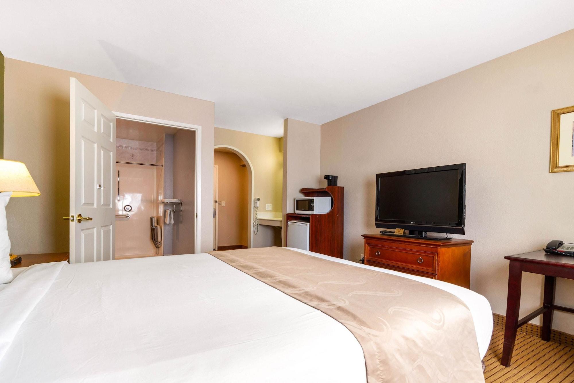 Rodeway Inn Auburn Exteriér fotografie