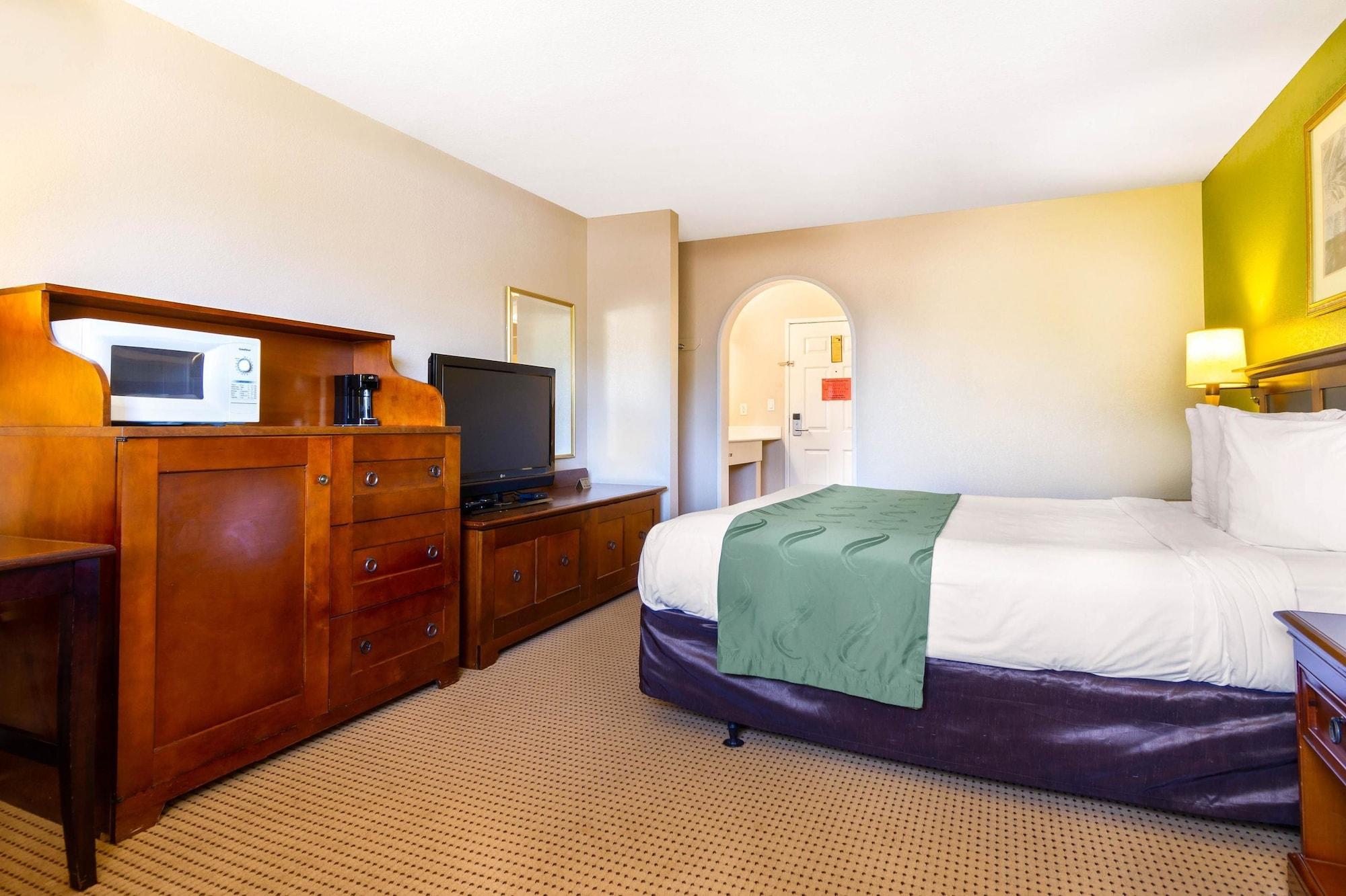 Rodeway Inn Auburn Exteriér fotografie