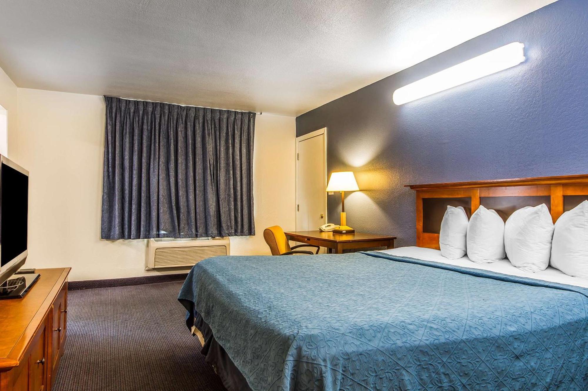 Rodeway Inn Auburn Exteriér fotografie