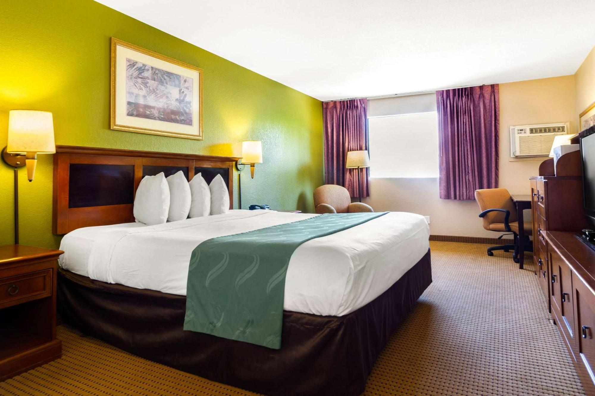 Rodeway Inn Auburn Exteriér fotografie