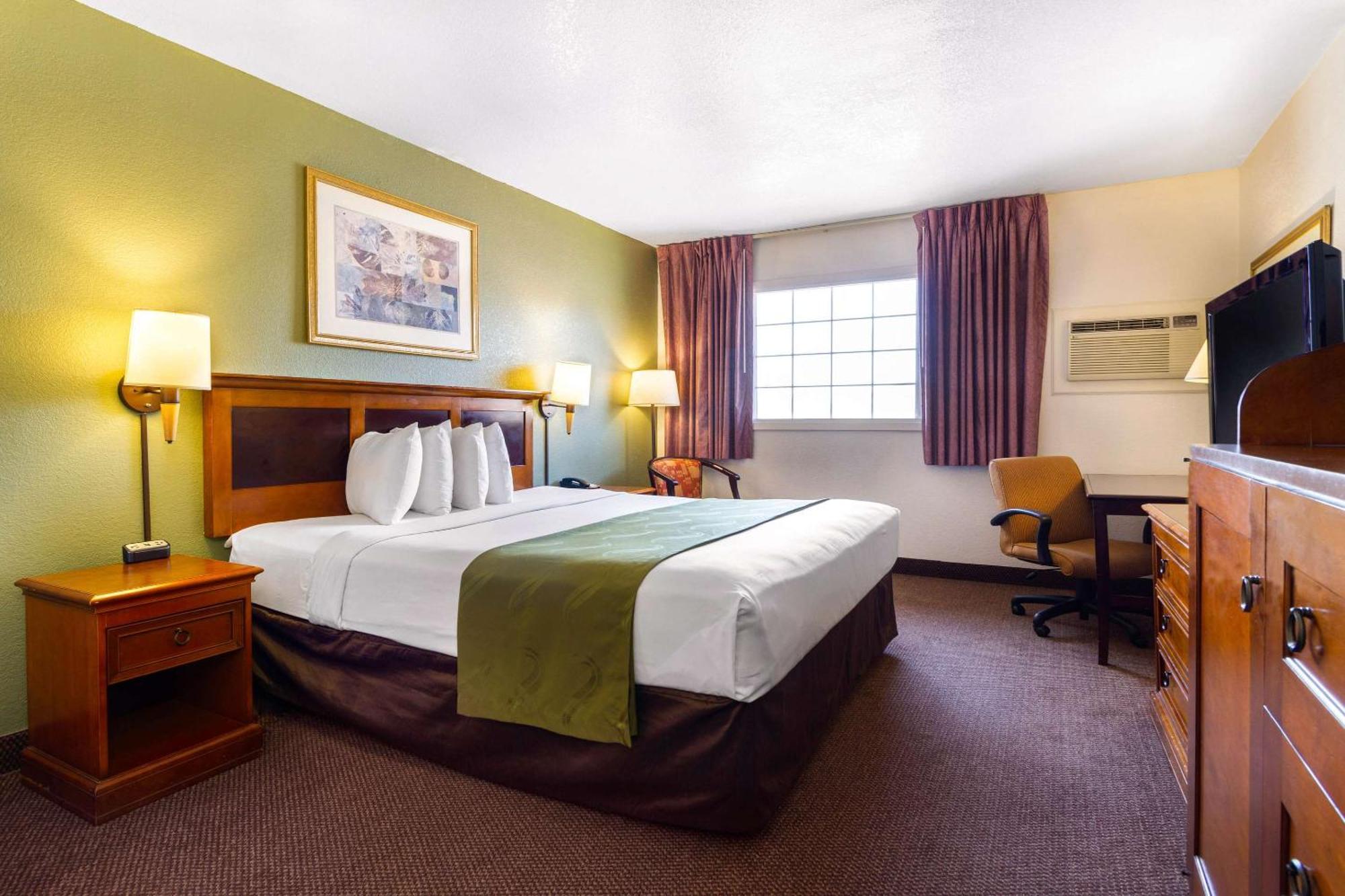 Rodeway Inn Auburn Exteriér fotografie