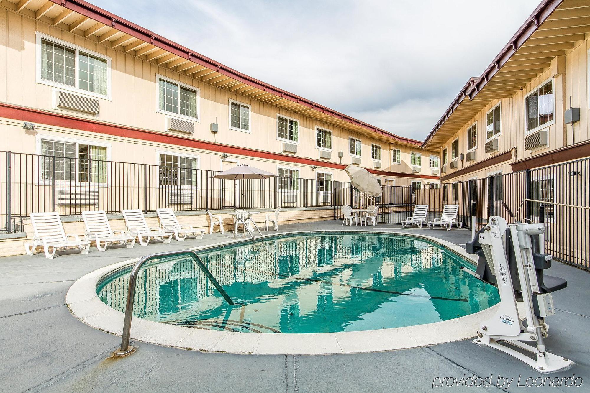 Rodeway Inn Auburn Exteriér fotografie