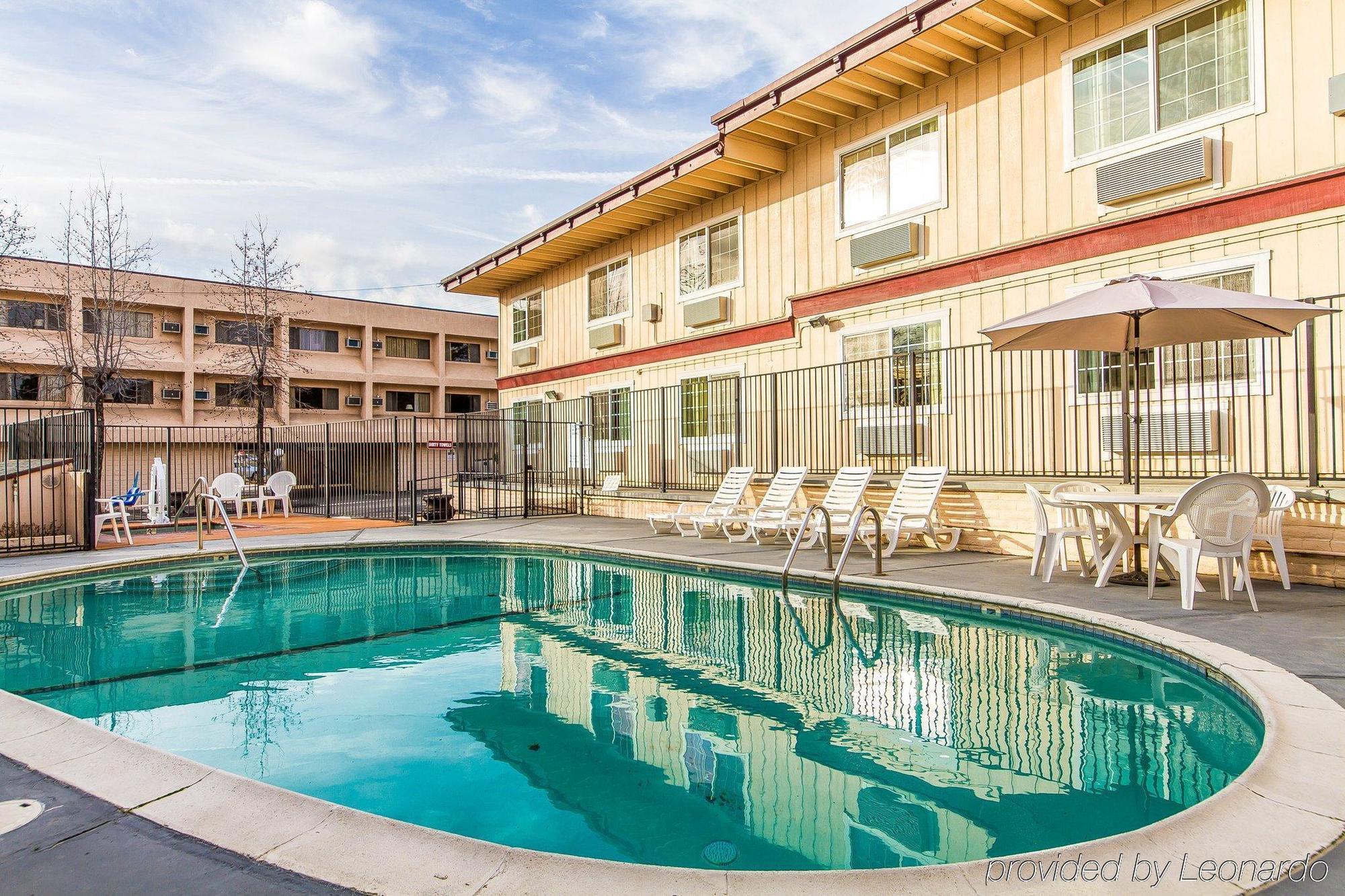 Rodeway Inn Auburn Exteriér fotografie