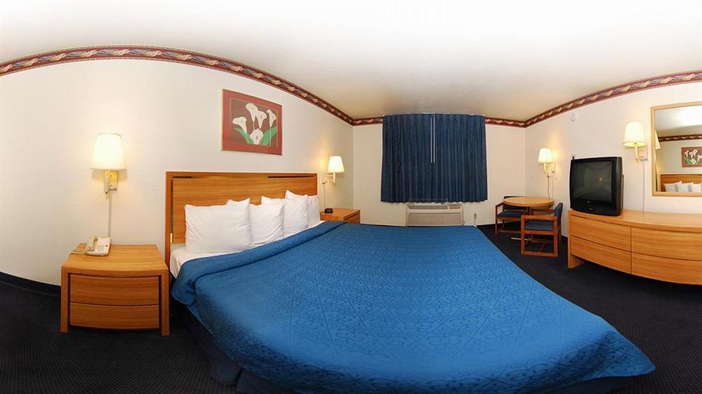 Rodeway Inn Auburn Exteriér fotografie